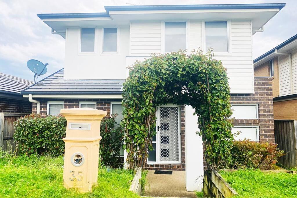 Kellyville 5Br Near Park And Shopping Mall Exterior foto